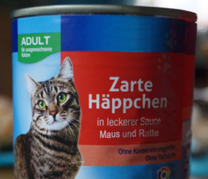 Katzenfutter mit Mausgeschmack